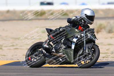 media/Sep-25-2023-Moto Forza (Mon) [[81ffa65e0a]]/B-C Group/Session 2 (Turn 4)/